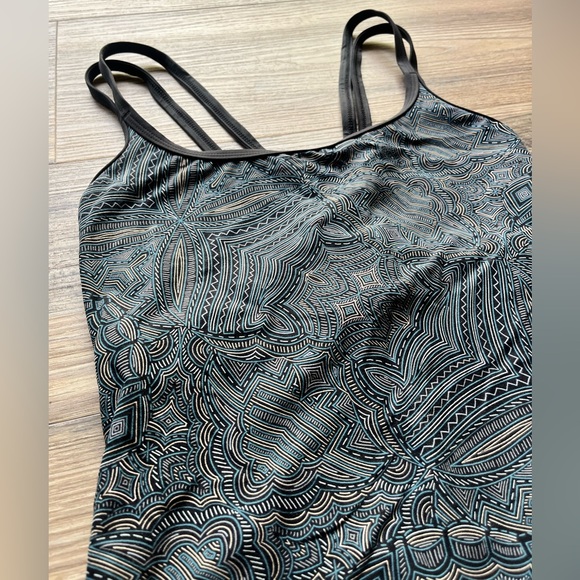 Carve Designs Women’s Beacon One Piece Swim,
Kima Geometric Pattern Print- L - Picture 6 of 11